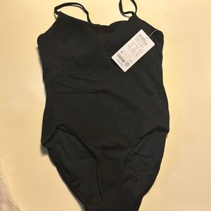 Black Athleta scoop pique one piece swimsuit